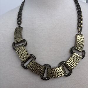 Vtg Brass Statement Necklace Hammered Plates Dark Rhinestone Bib Chain